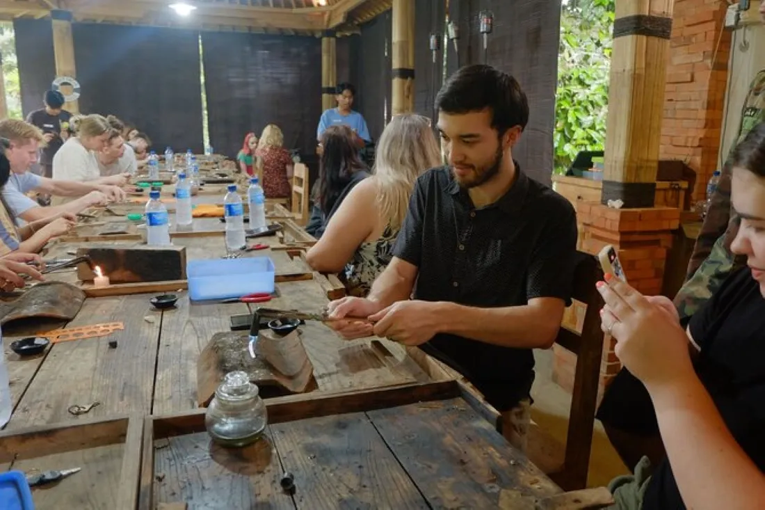 Batik & Silver Making Workshop - Image 3